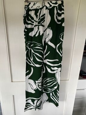 LexBreezy Monstera & Altherium print Palazo Pants size XS